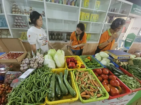 phiên chợ - Ảnh 6.