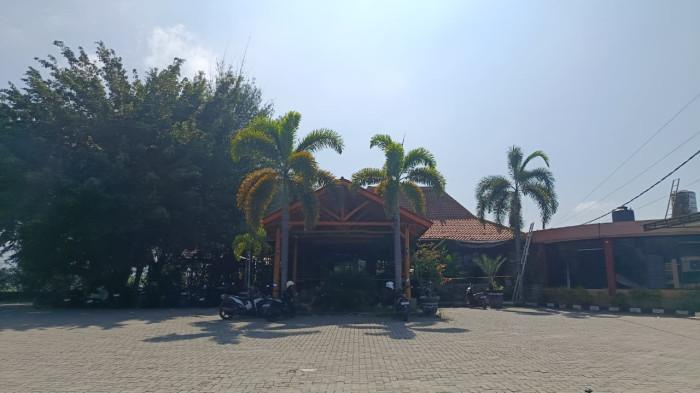 KEBAKARAN -- Potret RM Mawar Saron cabang Saung Telaga usai kebakaran pada dini hari tadi malam, Sabtu (25/4/2026). Sumbe foto: TribunGorontalo.com/Jefri Potabuga.