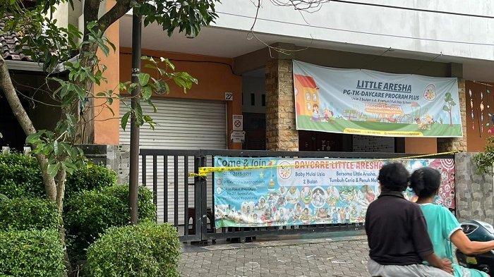 DUGAAN KEKERASAN: Tempat penitipan anak (daycare) Little Aresha yang terletak di Sorosutan, Umbulharjo, Kota Yogyakarta, viral usai digerebek aparat kepolisian. Penggerebekan tersebut terjadi lantaran adanya dugaan penganiayaan kepada balita yang dititipkan di daycare tersebut.