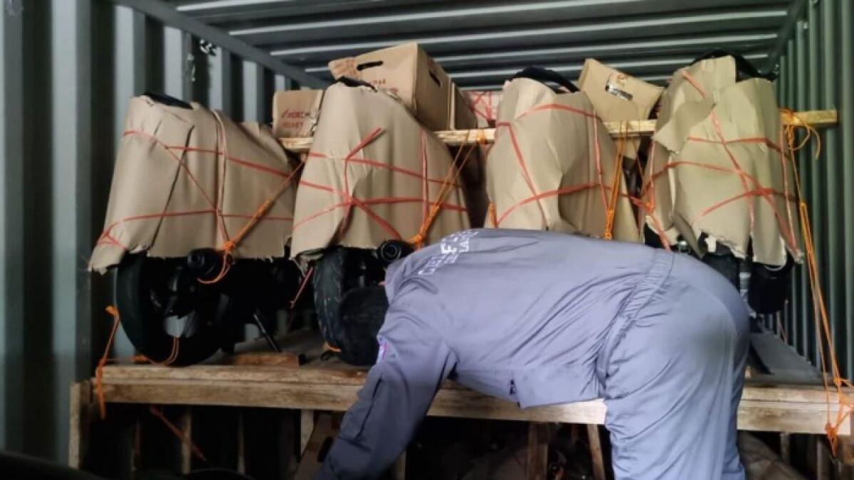 Polda Jawa Tengah ungkap penyelundupan kendaraan ilegal ke Timur Leste.