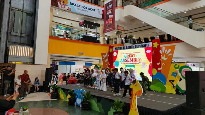KB TKII Al Abidin Surakarta menggelar kegiatan Great Assembly