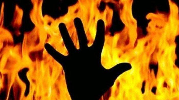 Ilustrasi kobaran api - Kisah suami di Banyuwangi bakar istri lalu mencoba mengakhiri hidupnya sendiri, dipicu konflik rumah tangga yang kerap terjadi.