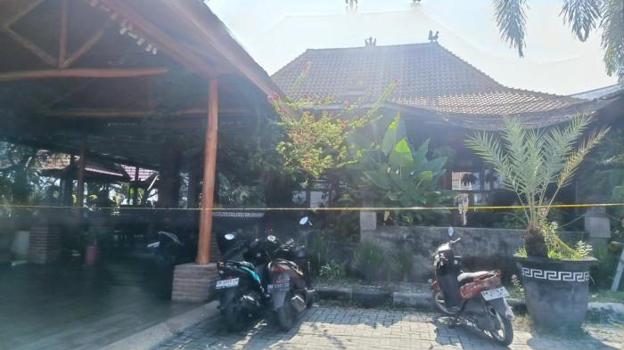 KEBAKARAN --Kebakaran rumah makan mawar sharon di Telaga Kabupaten  Gorontalo, Provinsi Gorontalo pada Sabtu (25/4/2026).