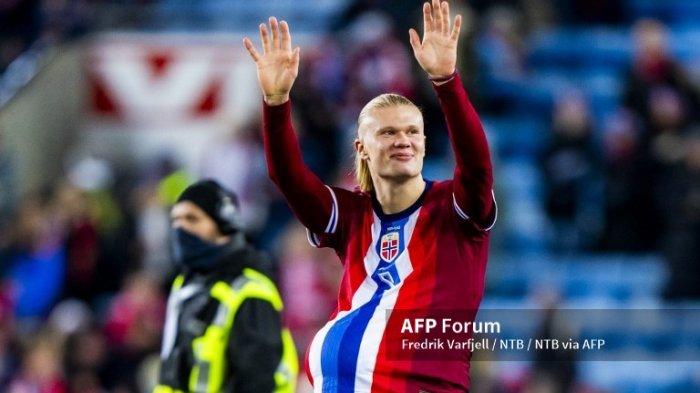 Erling Braut Haaland dari Norwegia setelah pertandingan sepak bola di liga nasional antara Norwegia dan Kazakhstan di Stadion Ullevaal.Foto: Fredrik Varfjell / NTB