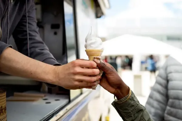 Jualan es krim