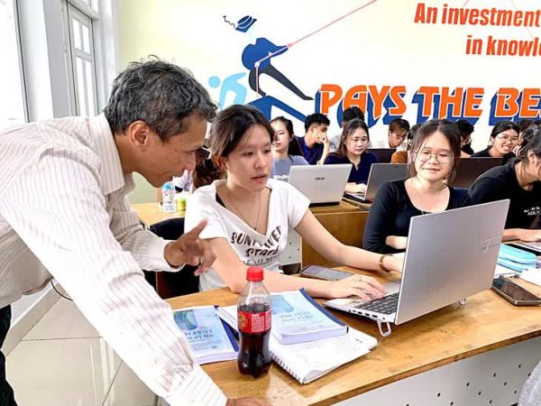 Ngoại ngữ - chìa khóa trong xây dựng nguồn nhân lực chất lượng cao - Ảnh 1.