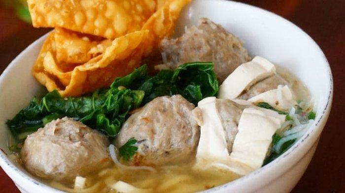 Bakso Alex yang populer di Kota Solo.