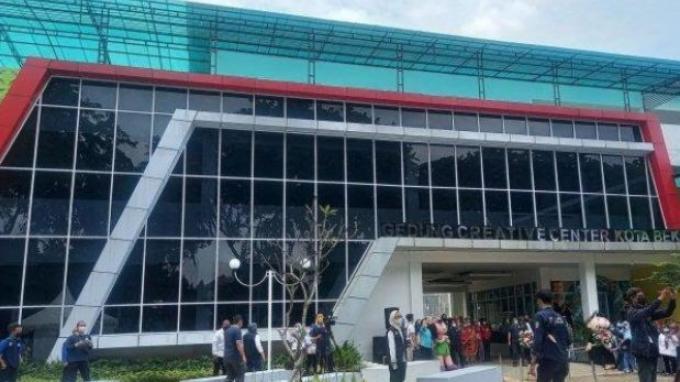 Gedung Creative Center di Bekasi Timur, Kota Bekasi, Jawa Barat