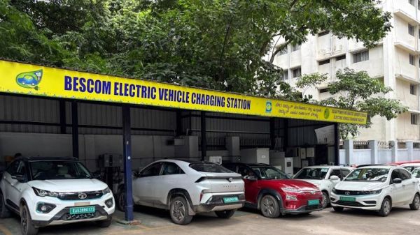 1500 new electric car fast chargers karnataka pm e-drive