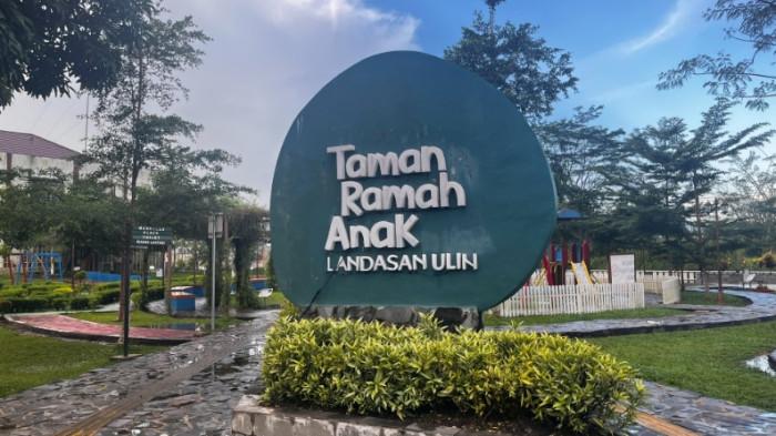 TAMAN RAMAH ANAK - Di Taman Ramah Anak Landasan Ulin Banjarbaru banyak fasilitas
