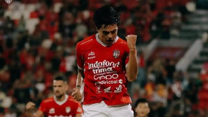 SOSOK CAMPOS- Potret Diego Campos usai mencetak gol ke gawang PSM Makassar menit ke 17 dalam laga pekan ke-30 2025/2026 di Stadion I Wayan Dipta, Gianyar, Bali, Senin (27/4/2026).