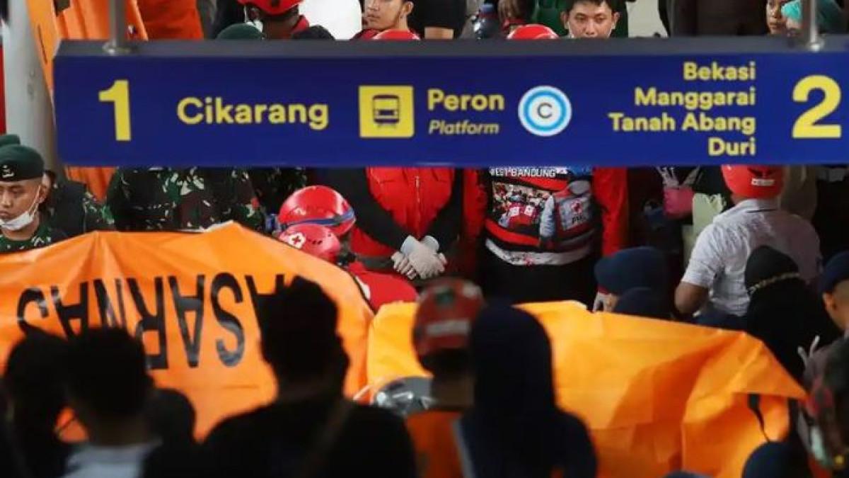 KORBAN KECELAKAAN KERETA - Guru SD ikut jadi korban tewas kecelakaan kereta di Bekasi pada Senin (27/4/2026).