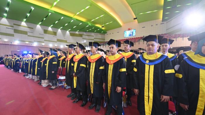 Wisuda UT Jember Periode I Tahun Ajaran 2025/2026 yang digelar selama 22-23 April 2026.