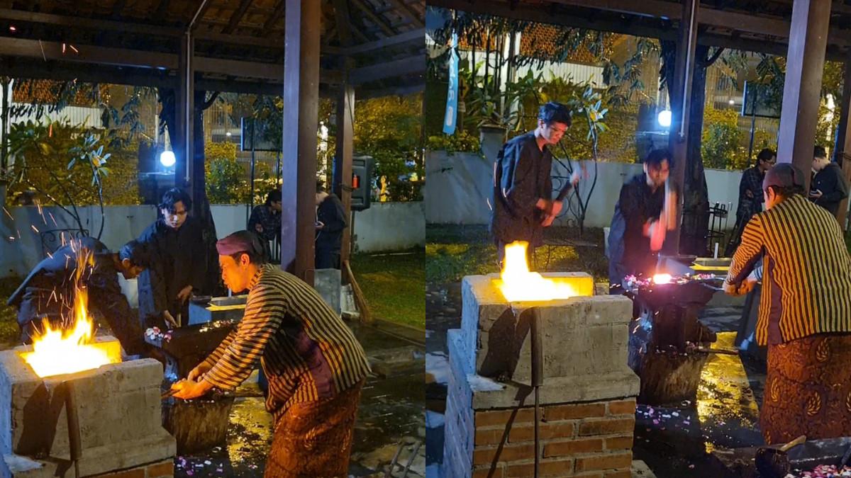 Proses pembuatan keris di Museum Keris Nusantara.Mpu Anjang Pratama dan dua panjak sedang menempa besi yang akan dijadikan keris.