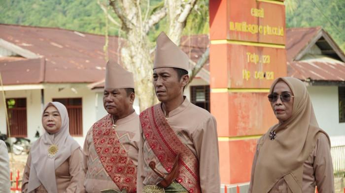 PEMKAB BOLSEL - Bupati Bolaang Mongondow Selatan (Bolsel) H Iskandar Kamaru.0090076