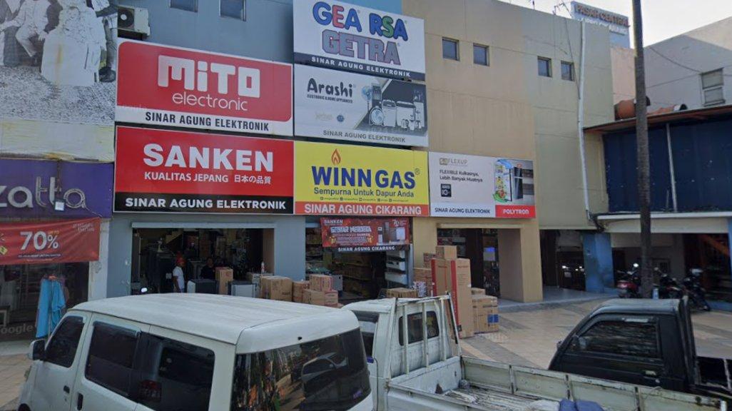 Foto Toko Sinar Agung Elektronik di Lippo Cikarang, Pasar Central Jl. Raya Cikarang - Cibarusah No.9-12, Sukaresmi, Cikarang Selatan, Kabupaten Bekasi, Jawa Barat 17530, yang diambil Google Maps pada Agustus 2024.