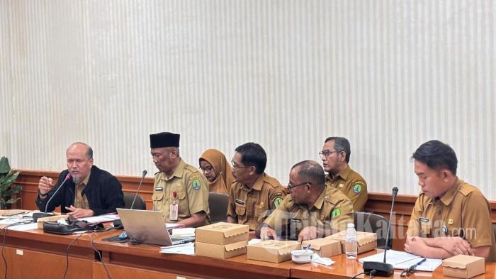 RDP MUTASI ASN - Rapat Dengar Pendapat (RDP) DPRD Nunukan bersama Pemkab dan sejumlah ASN, dengan agenda membahas polemik mutasi 208 pegawai yang dipersoalkan karena diduga demosi, Selasa (28/4/2026).