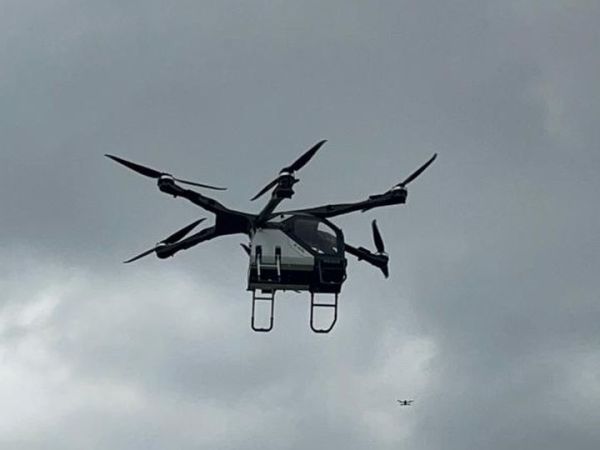 Demo terbang Aridge Land Aircraft Carrier