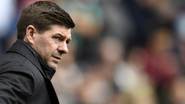 Reaksi pelatih kepala Aston Villa Inggris Steven Gerrard jelang pertandingan sepak bola Liga Inggris antara Burnley dan Aston Villa di Turf Moor di Burnley, barat laut Inggris pada 7 Mei 2022.