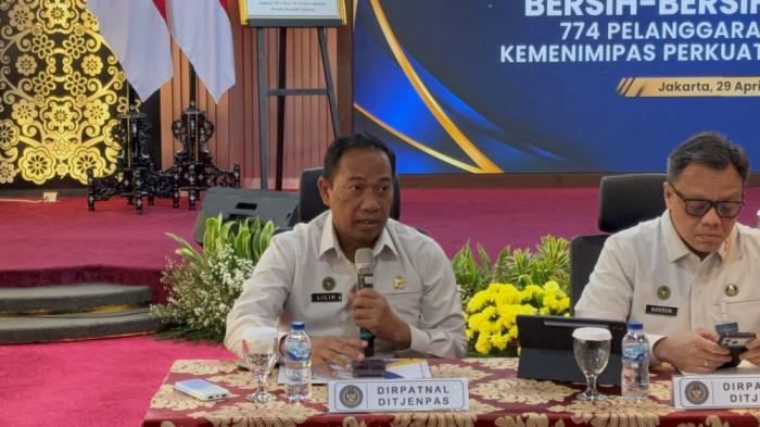 Direktur Kepatuhan Internal Direktorat Jenderal Pemasyarakatan (Ditpatnal Pas), Lilik Sujandi, dalam konferensi pers di Jakarta, Rabu (29/4/2026. (Tribunnews /Alfarizy) 