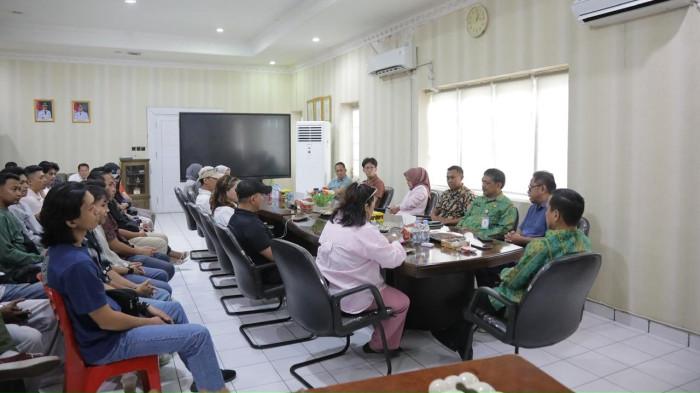 48 pelaku usaha kopi di lapangan Boki Hontinimbang Kotamobagu menemui Wali Kota Weny Gaib