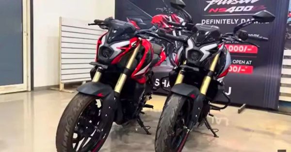 2025 bajaj pulsar ns 400z at showroom featured
