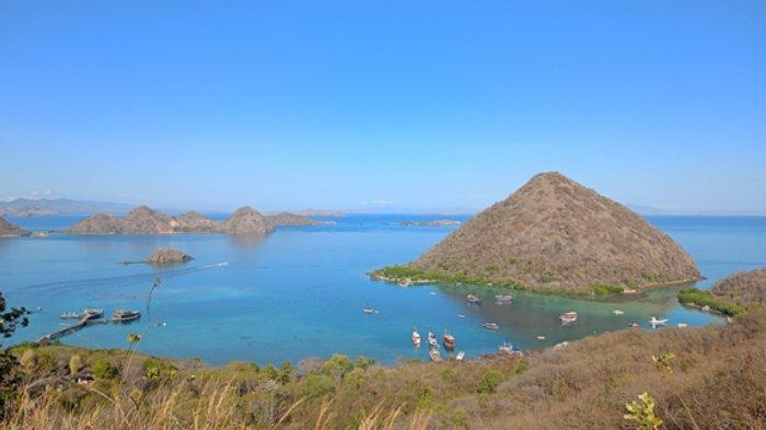 Tribunnews/Nurfina - Keindahan Labuan Bajo, Provinsi Nusa Tenggara Timur. Berikut detail prakiraan cuaca di beberapa kota terkenal di Flores untuk, Jumat (1/5/2026) dilansir BMKG