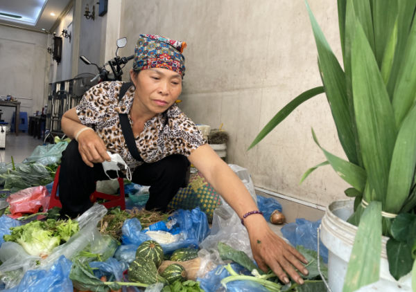 Ms. Nguyen Giang, 59 years old, has rented a residential house in alley 189 Hoang Hoa Tham, Hanoi since mid-March 2026. Photo: Quynh Duong