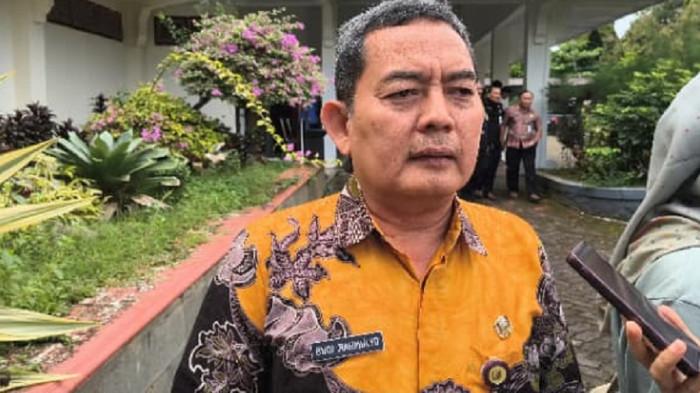 20260501_Camat Karanganyar, Budi Rahmulyo beri sanksi ASN_1