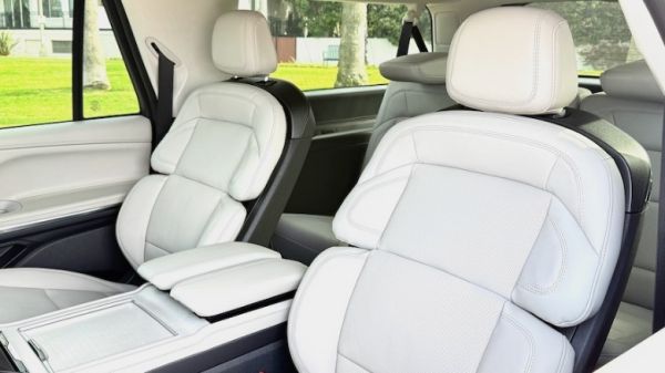 2026 Lincoln Navigator L Reserve rear seats
