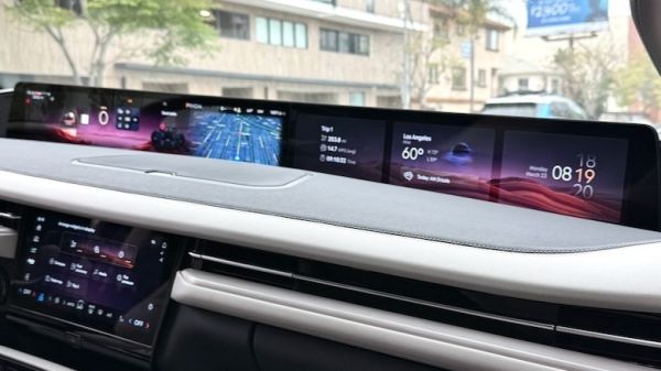 2026 Lincoln Navigator L Reserve interior screen