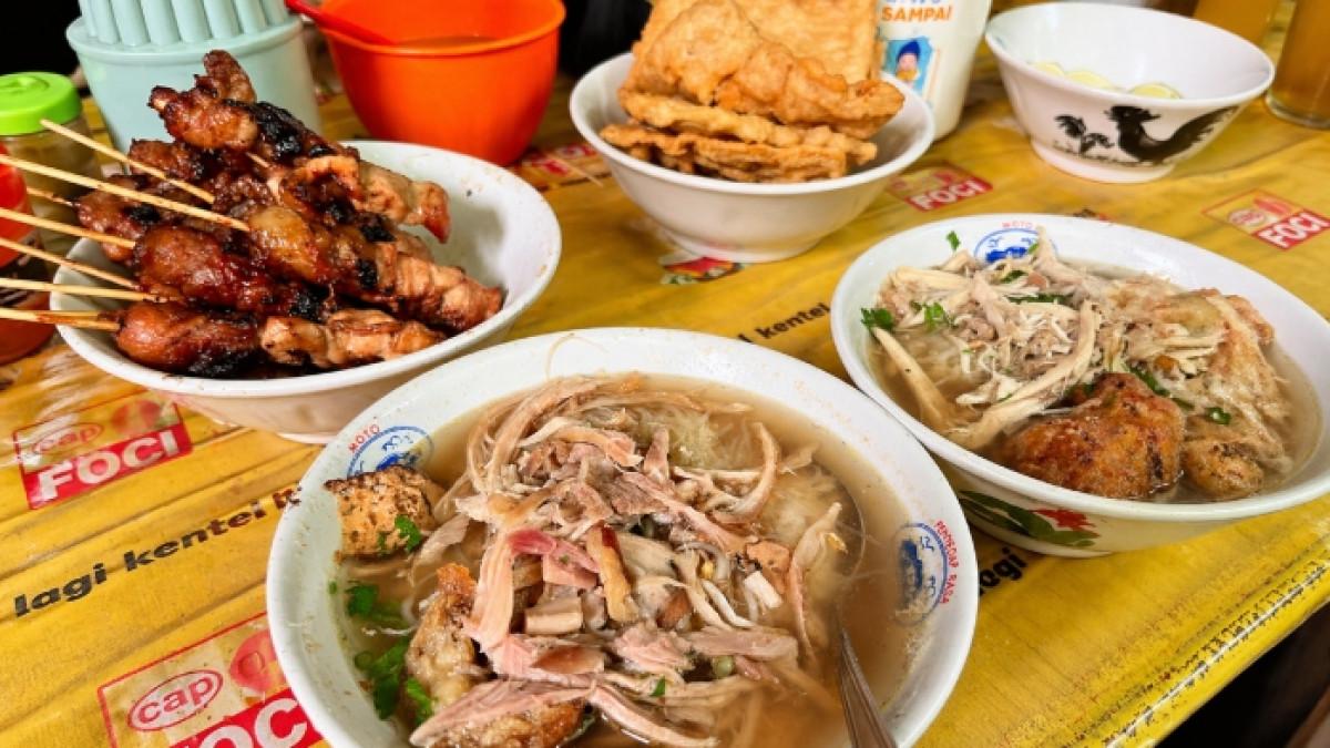 Soto Ayam Pak Trimo, kuliner hangat di Magelang, Jawa Tengah untuk menu sarapan.