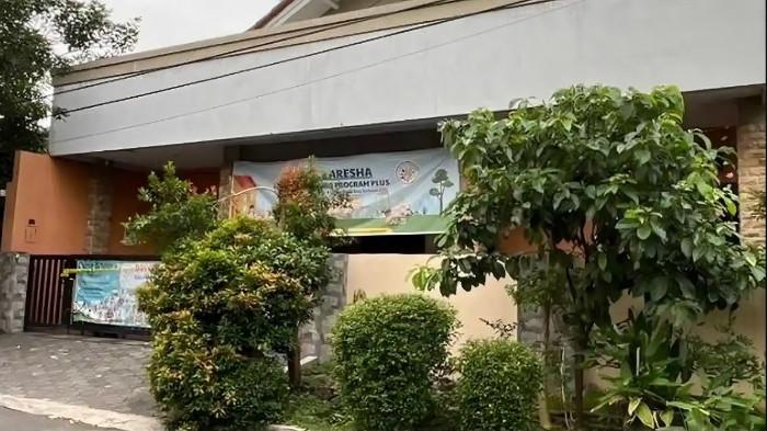 DUGAAN KEKERASAN: Tempat penitipan anak (daycare) Little Aresha di Sorosutan, Umbulharjo, Kota Yogyakarta, digerebek aparat kepolisian. Penggerebekan tersebut terjadi lantaran adanya dugaan penganiayaan kepada balita yang dititipkan di daycare tersebut.