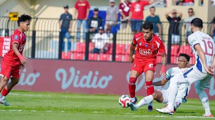 Persijap Jepara yang ditangani pelatih kepala Divaldo Da Silva Teixeira Alves di Super League.
