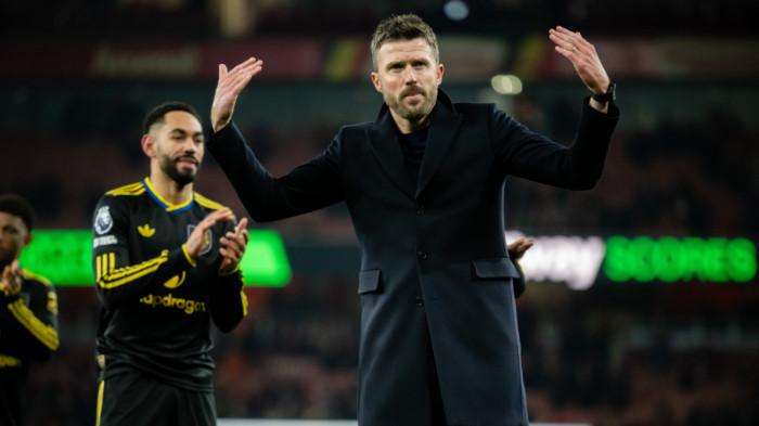 SELEBRASI - Pelatih Manchester United, Michael Carrick merayakan kemenangan bersama timnya setelah mengalahkan Arsenal 3-2 pada pekan ke-23 Liga Inggris, di Emirates Stadium, Minggu (25/1/2026) malam WIB.