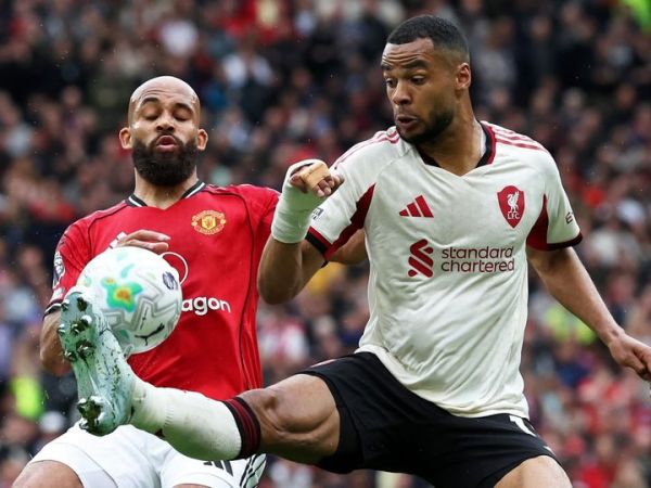 Manchester United berhasil menekuk Liverpool dalam lanjutan Liga Inggris 2025-2026, Minggu (3/5/2026).