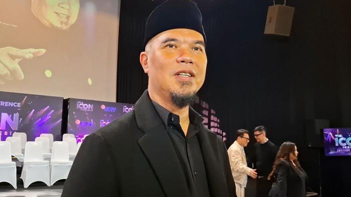 AHMAD DHANI JURI - Musisi Ahmad Dhani balik jadi juri ajang pencarian bakat usai vakum hampir lebih dari 10 tahun. Ahmad Dhani ditemui di kawasan Senayan, Jakarta Pusat, Senin (6/4/2026).