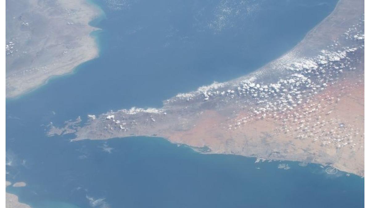 SELAT HORMUZ -