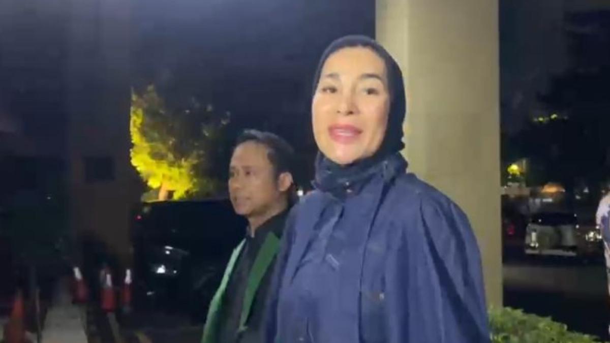 Terungkap gaji yang didapat ART saat bekerja di rumah Erin. Ternyata tak sampai UMR Jakarta.