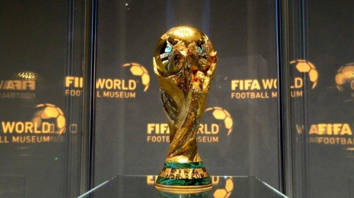 ILUSTRASI Trofi Piala Dunia