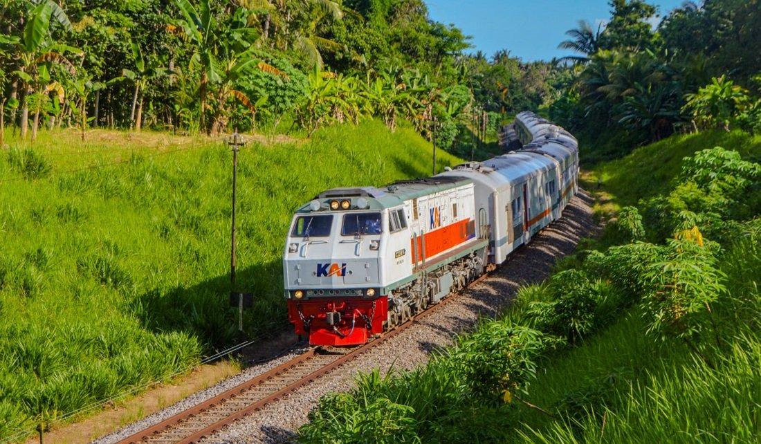 Ilustrasi perjalanan kereta api. 