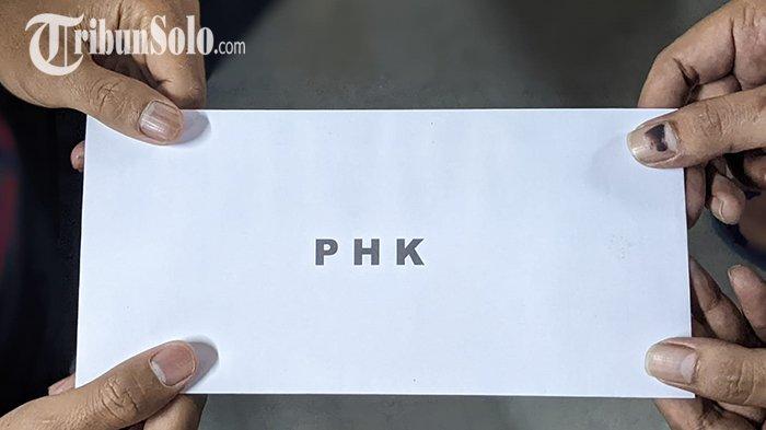 ILUSTRASI. Gambar amplop bertuliskan PHK. Di Wonogiri terjadi PHK. 