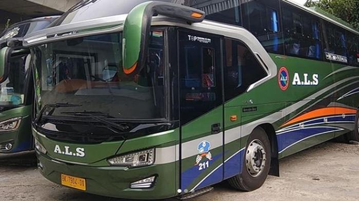 BUS ALS- Kecelakaan Bus ALS menabrak mobil tangki minyak di Jalan Lintas Sumatera (Jalinsum), Kelurahan Karang Jayo, Kecamatan Karang Jayo, Kabupaten Muratara, Rabu (6/5/2026) siang.