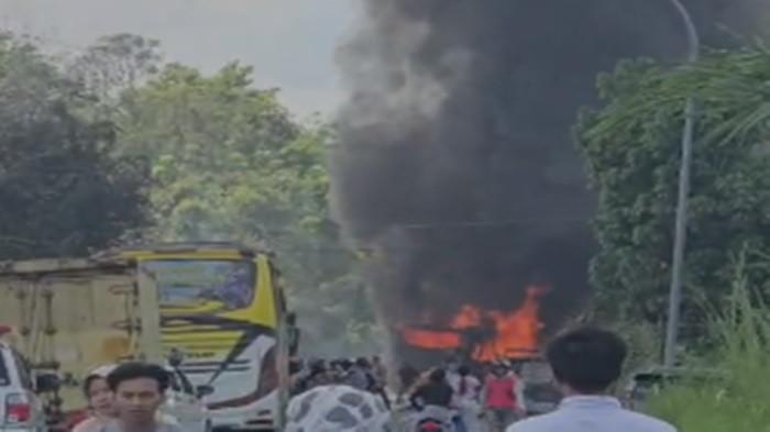 KECELAKAAN MAUT- Sederet fakta terkait insiden kecelakaan maut di Jalan Lintas Sumatera, Kelurahan Karang Jaya, Muratara pada Rabu (06/05/2026), 16 korban tewas