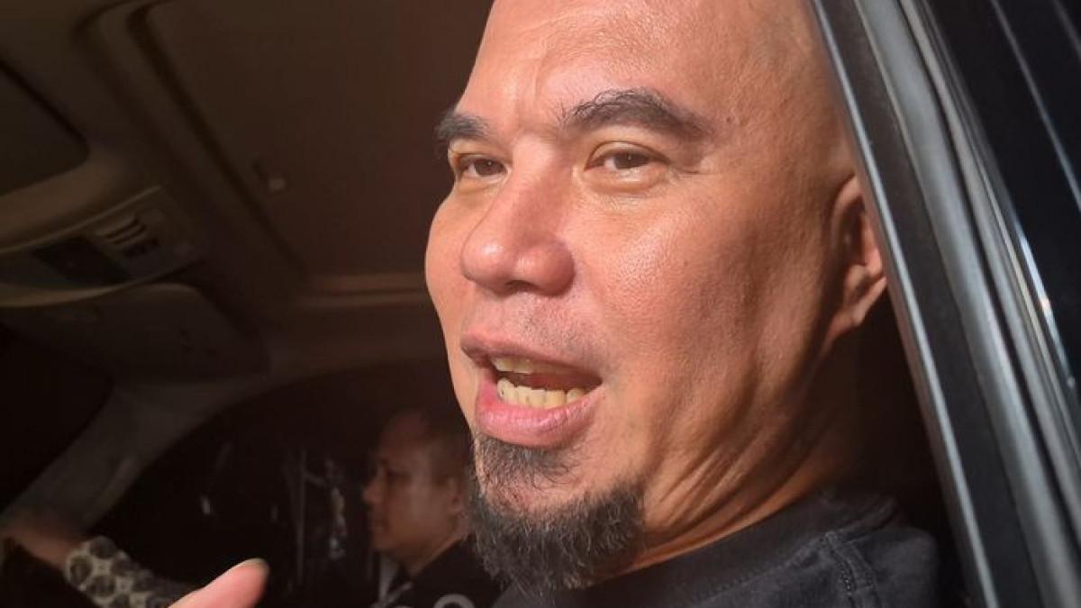 Ahmad Dhani Bocorkan Resepsi El Rumi dan Syifa Hadju, Ungkap Akan Ada Penyanyi Internasional di Acara Pernikahan.