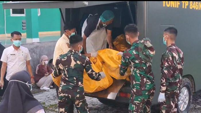 JENAZAH KORBA- Jenazah korban bus ALS terbakar di Muratara, Rabu (6/5/2026).