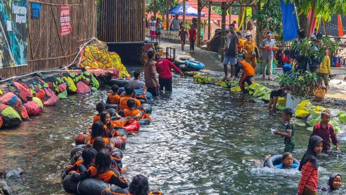 WISATA BOYOLALI: Wahana River Tubing di Wisata Panorama Boyolali
