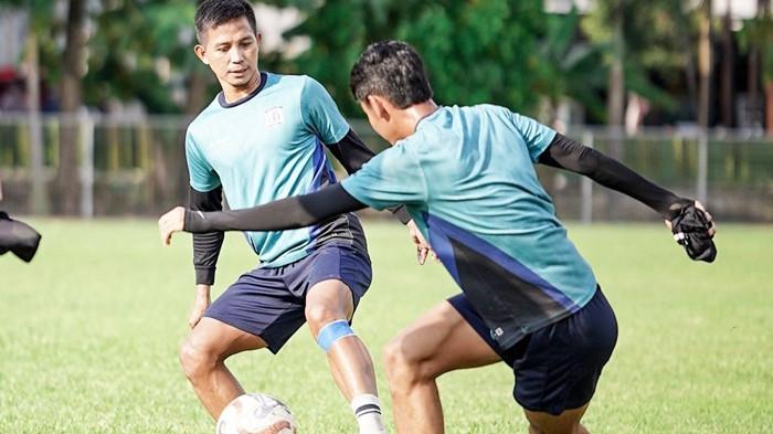 PERSIBA BALIKPAPAN - Skuat Persiba Balikpapan saat latihan. 