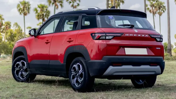 Maruti Brezza Facelift Speed: Underbody CNG Tank Frees 328L Boot vs Nexon iCNG - Maruti Brezza Facelift (6) | TIMESBULL