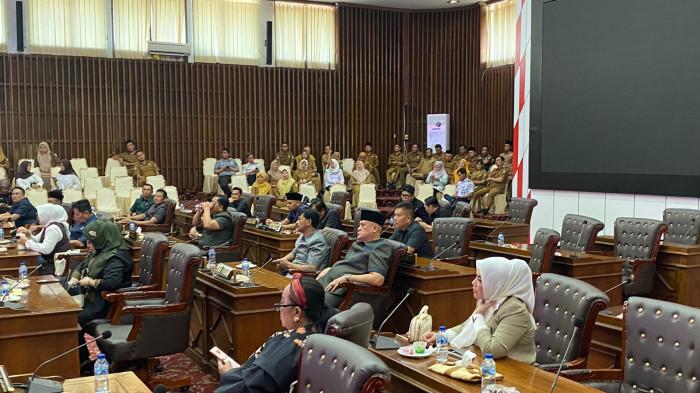 DPRD - Suasana rapat DPRD Provinsi Bengkulu, puluhan anggota DPRD Provinsi Bengkulu yang hadir saat rapat paripurna masa sidang kedua 2026, Senin (4/5/2026).